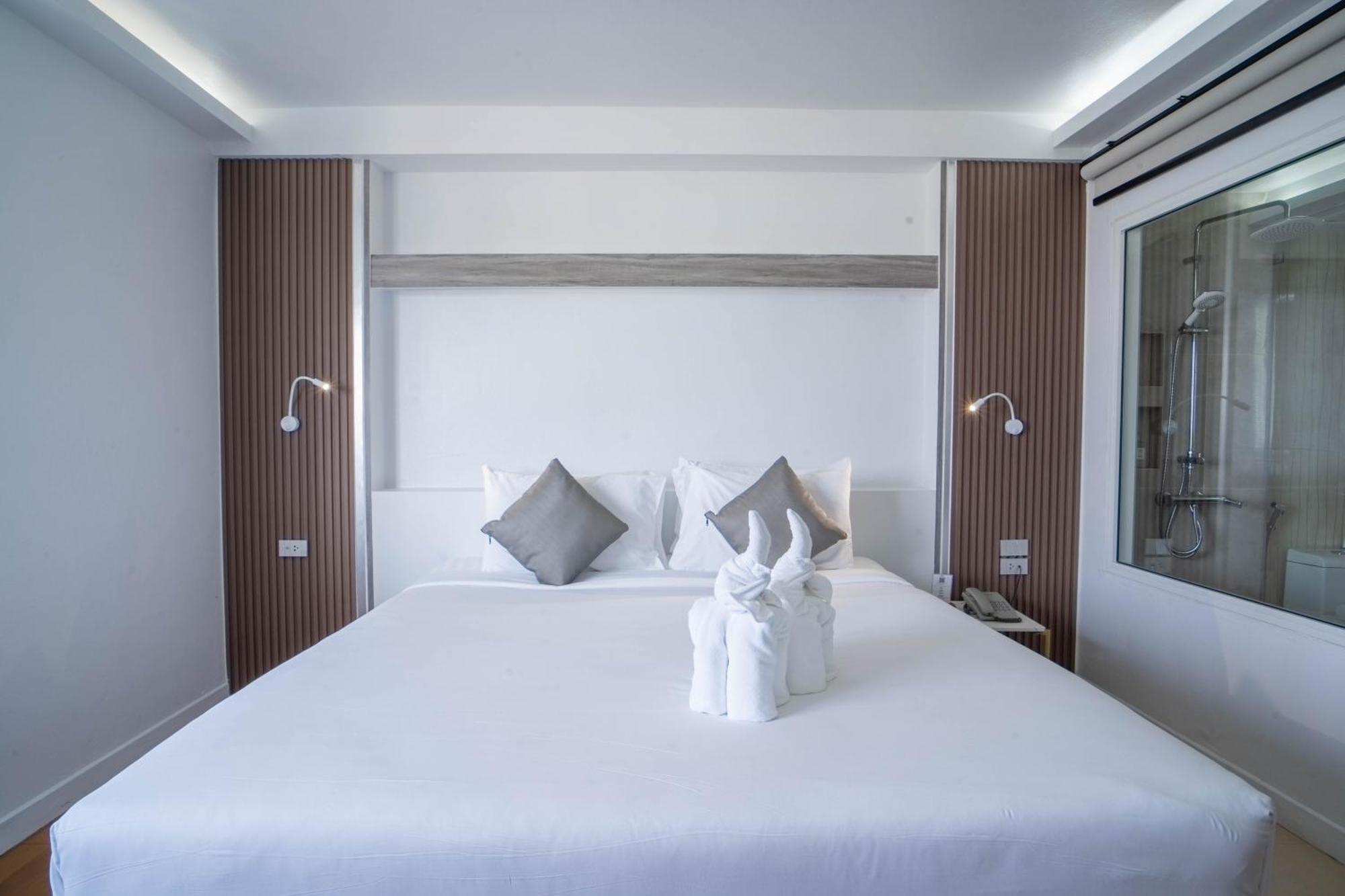 Thong Tarin Hotel Сурін Екстер'єр фото